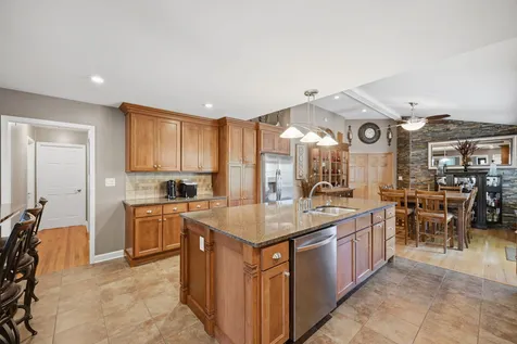 28 South Cherry Drive Oswego IL 60543