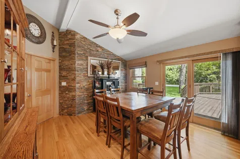 28 South Cherry Drive Oswego IL 60543