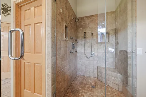 28 South Cherry Drive Oswego IL 60543