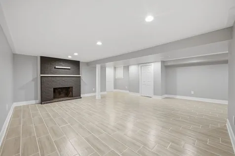 28 South Cherry Drive Oswego IL 60543