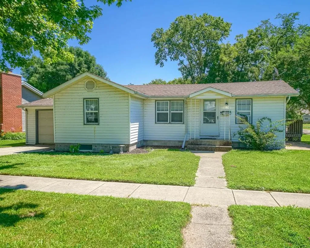 1009 South 4th Street Oregon IL 61061