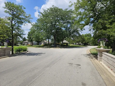 23 Apollo Court Tinley Park IL 60477