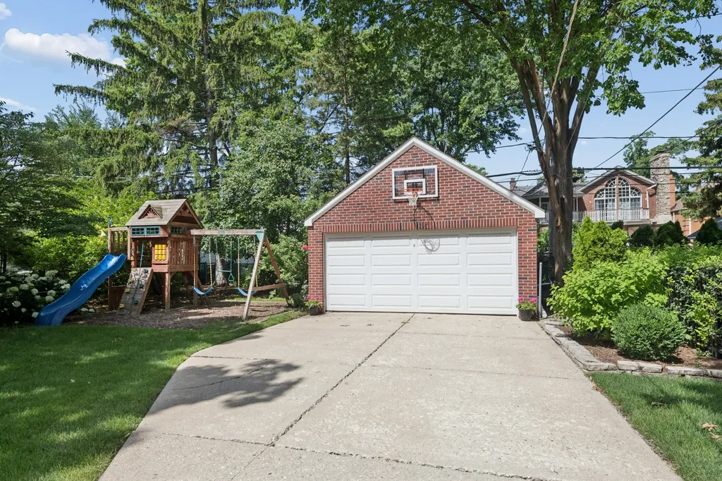 110 North Merrill Street Park Ridge IL 60068