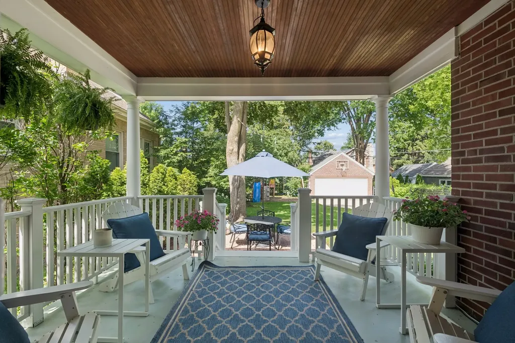 110 North Merrill Street Park Ridge IL 60068