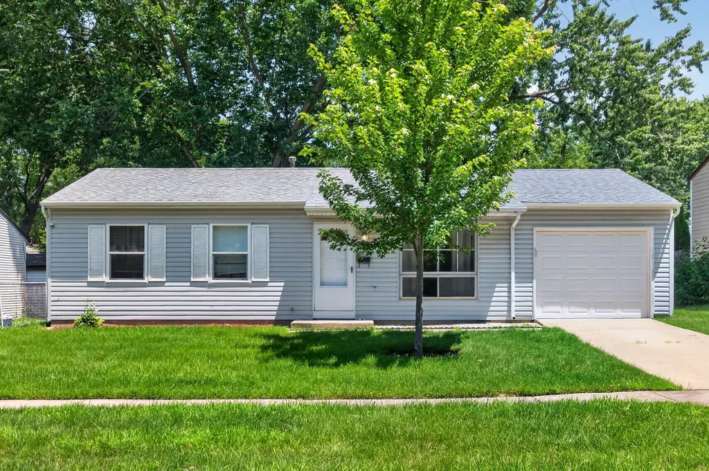 103 Willow Road Streamwood IL 60107