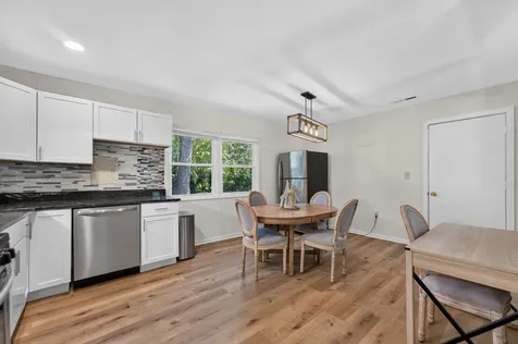 103 Willow Road Streamwood IL 60107