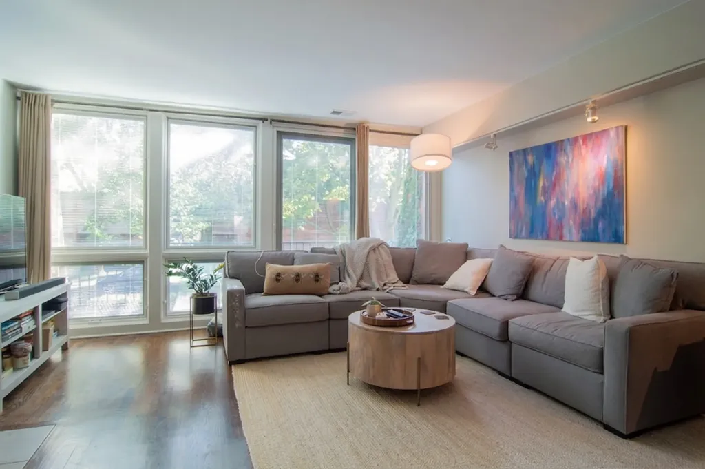 2044 North Larrabee Street Chicago IL 60614