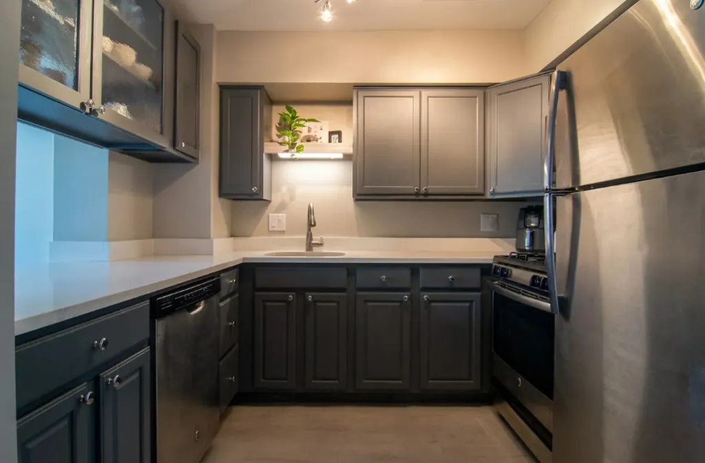 2044 North Larrabee Street Chicago IL 60614