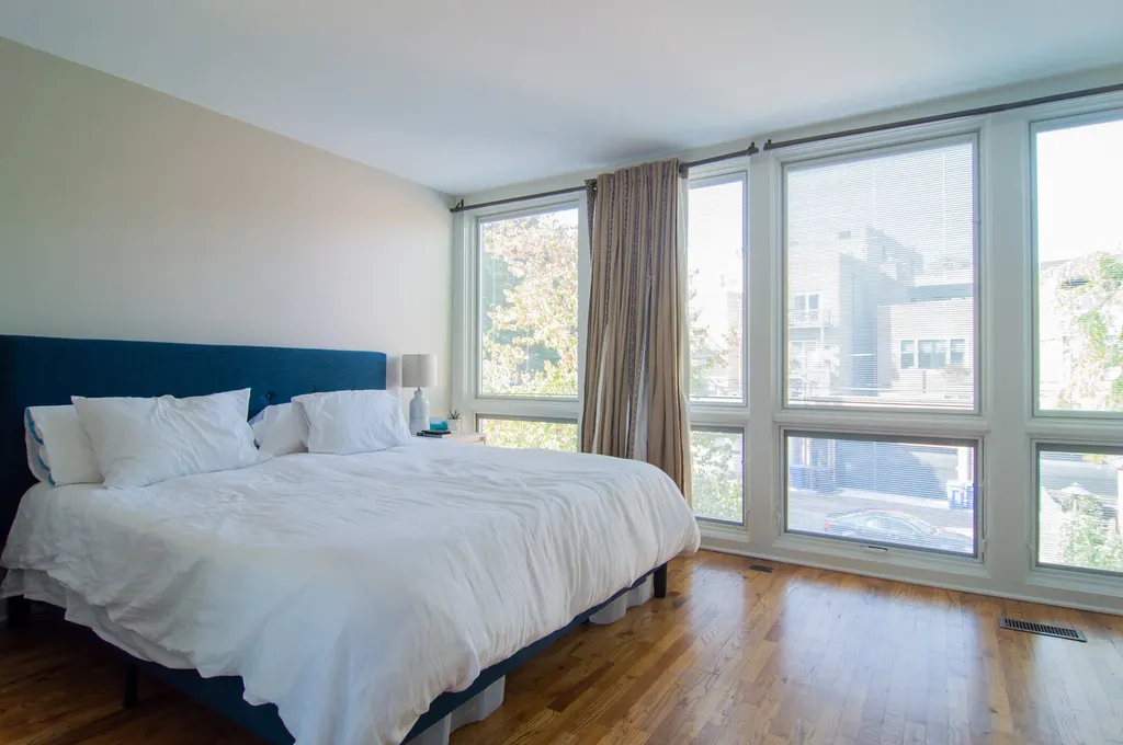 2044 North Larrabee Street Chicago IL 60614