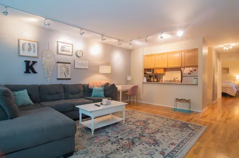 2044 North Larrabee Street Chicago IL 60614