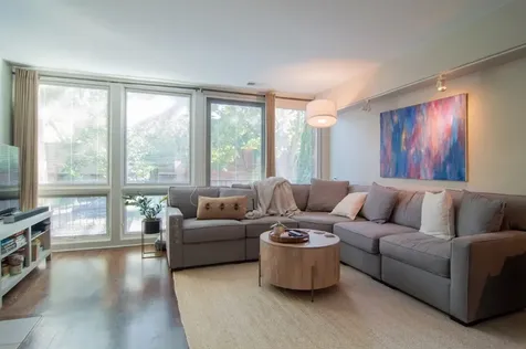 2044 North Larrabee Street Chicago IL 60614