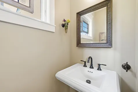 611 Prairie Avenue Barrington IL 60010