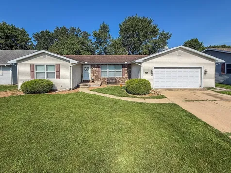 1015 Cambridge Drive Rantoul IL 61866