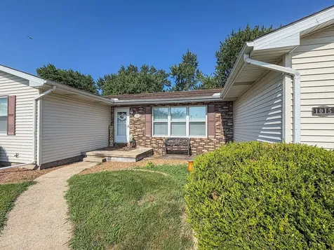 1015 Cambridge Drive Rantoul IL 61866