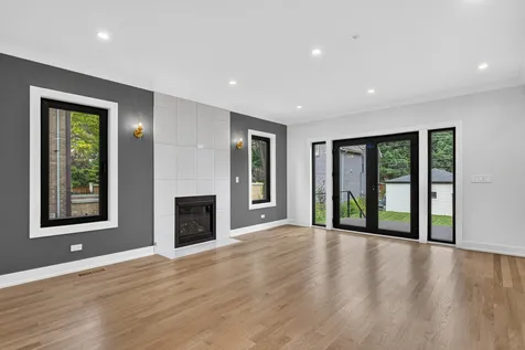 704 Monroe Avenue River Forest IL 60305