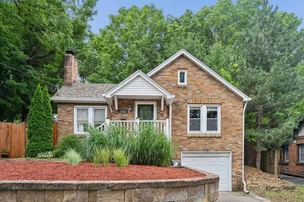 1312 22ND Avenue Rock Island IL 61201