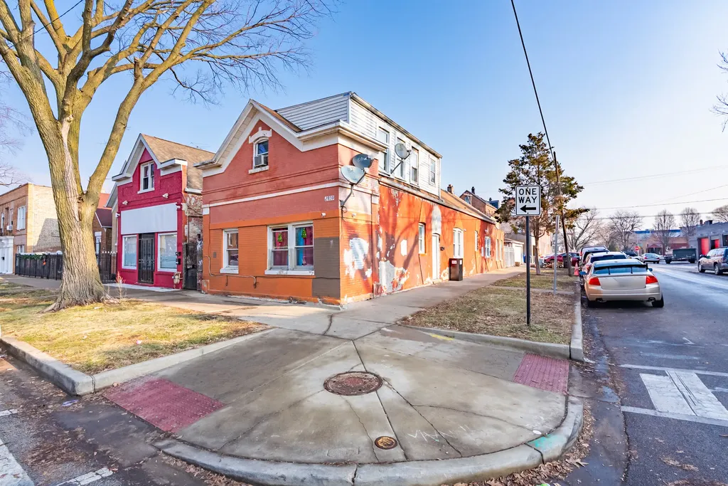 2859 South Homan Avenue Chicago IL 60623