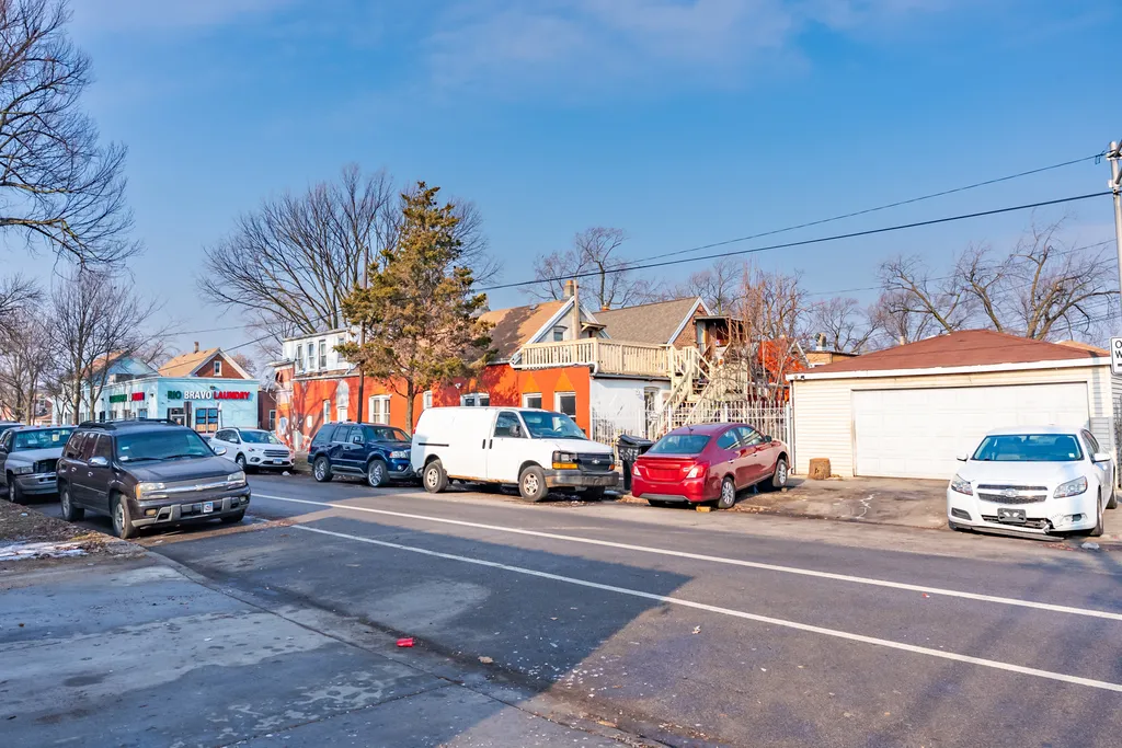 2859 South Homan Avenue Chicago IL 60623