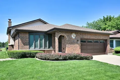 10542 Camelot Street Westchester IL 60154
