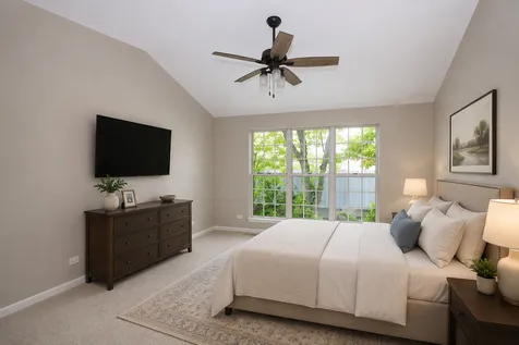 622 Grosse Pointe Circle Vernon Hills IL 60061