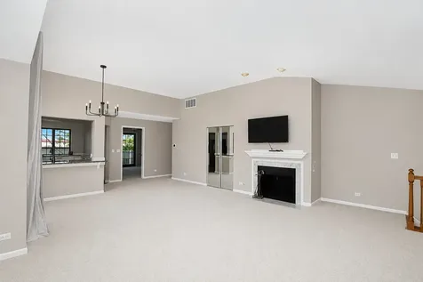 622 Grosse Pointe Circle Vernon Hills IL 60061