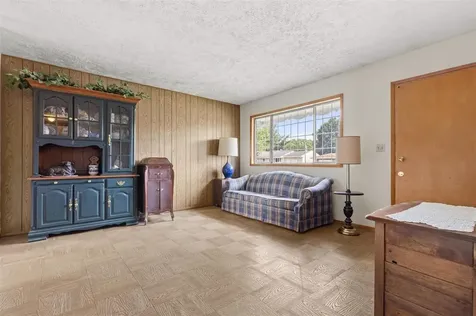 2112 Maple Avenue Loves Park IL 61111