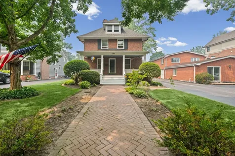 1538 Oakwood Avenue Highland Park IL 60035