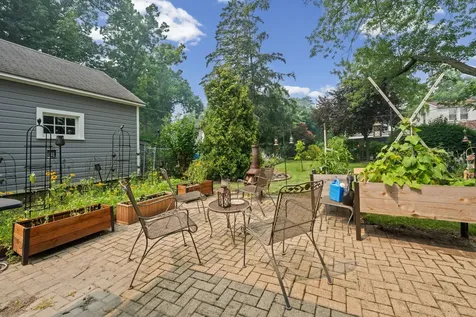 1538 Oakwood Avenue Highland Park IL 60035