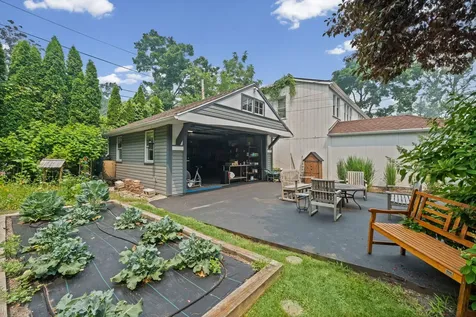1538 Oakwood Avenue Highland Park IL 60035