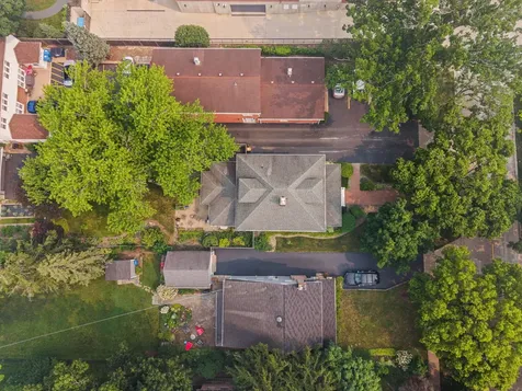 1538 Oakwood Avenue Highland Park IL 60035
