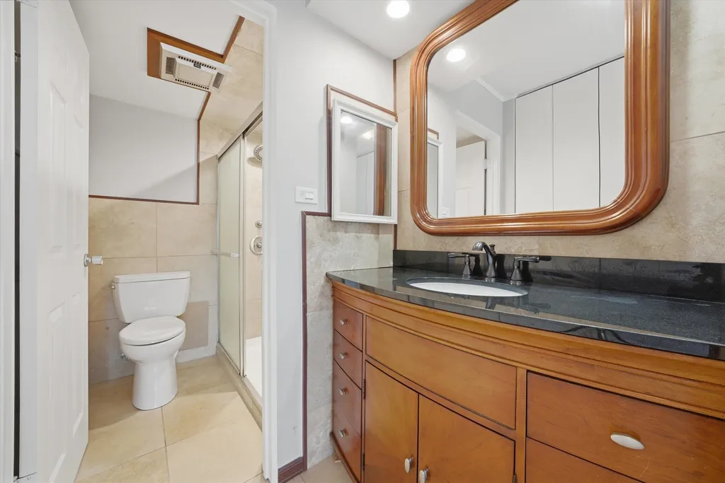 300 Claymoor Road Hinsdale IL 60521