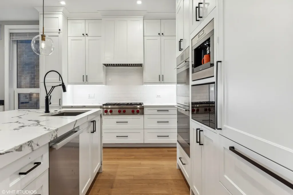 1545 West Diversey Parkway Chicago IL 60614