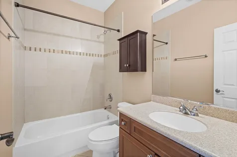 2064 Valor Court Glenview IL 60026