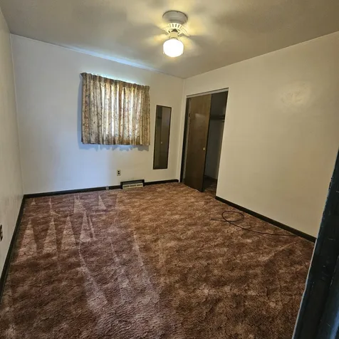 573 Gordon Avenue Calumet City IL 60409