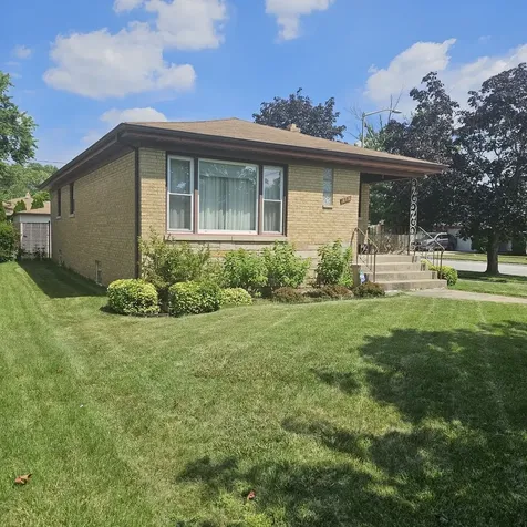 573 Gordon Avenue Calumet City IL 60409