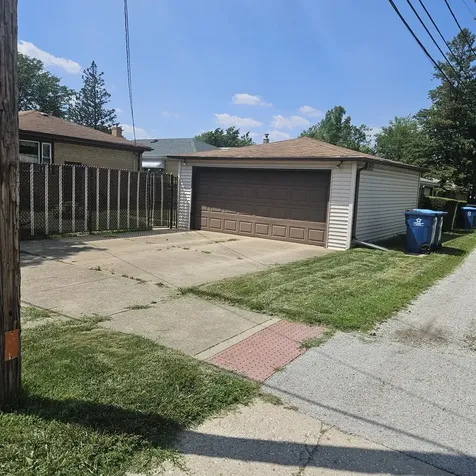 573 Gordon Avenue Calumet City IL 60409