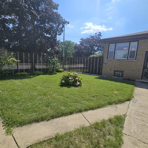 573 Gordon Avenue Calumet City IL 60409