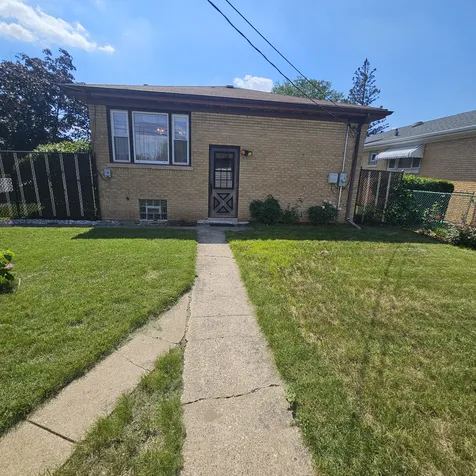 573 Gordon Avenue Calumet City IL 60409