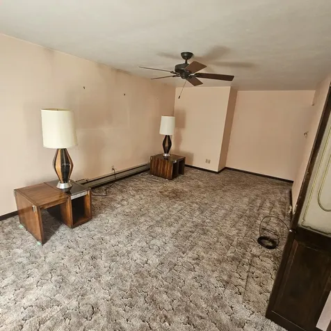 573 Gordon Avenue Calumet City IL 60409