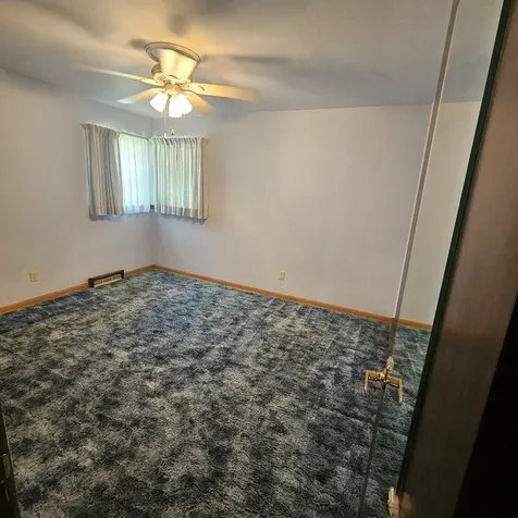 573 Gordon Avenue Calumet City IL 60409