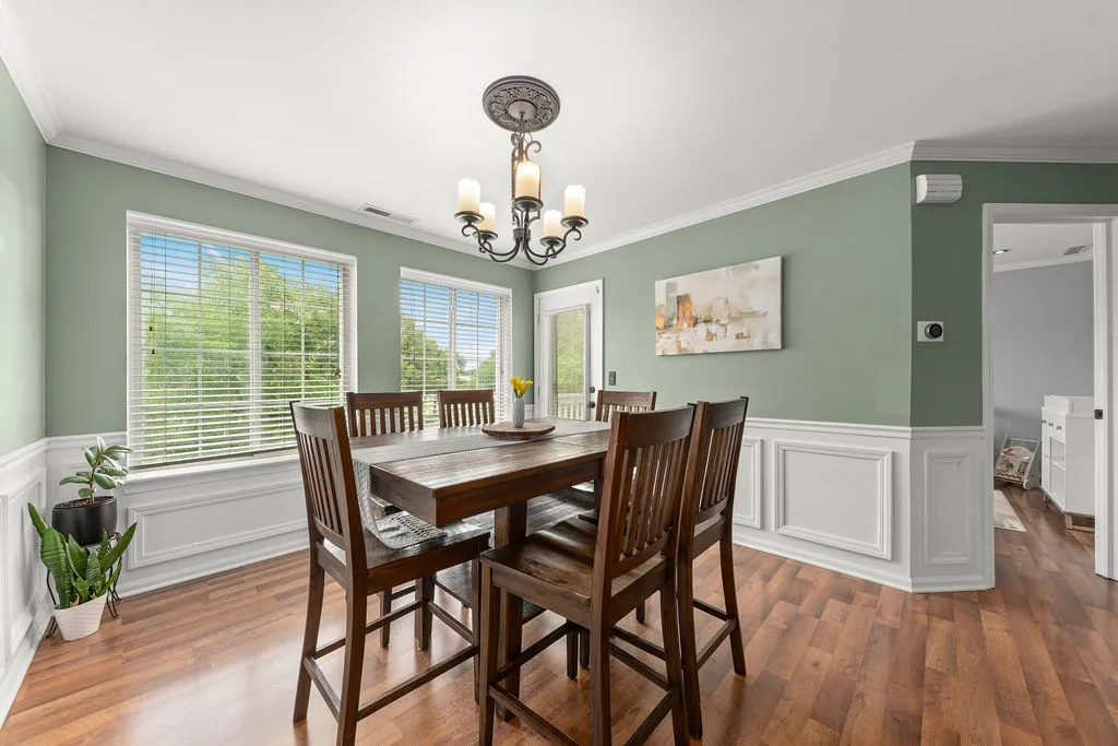 320 Rosebud Court Bolingbrook IL 60440