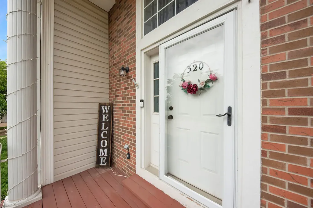 320 Rosebud Court Bolingbrook IL 60440