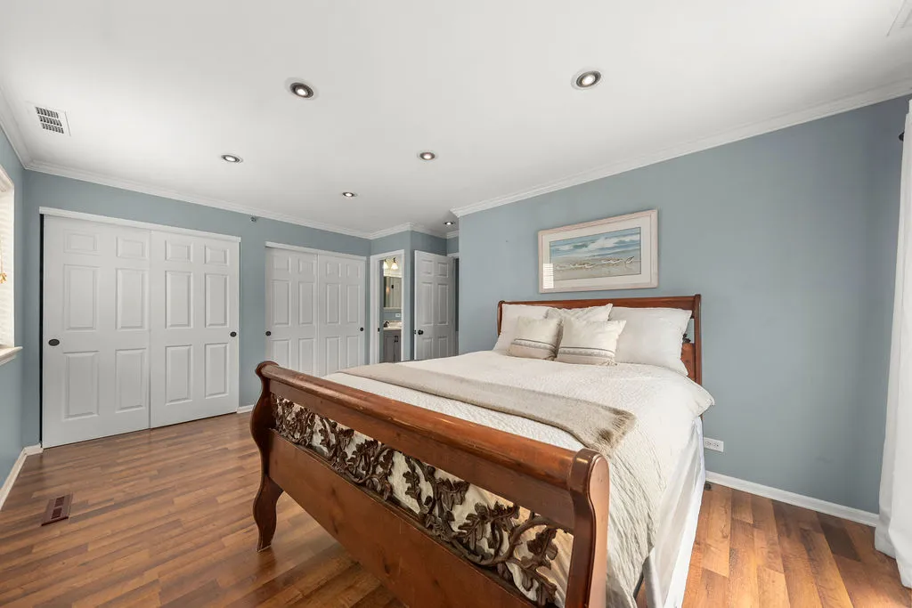 320 Rosebud Court Bolingbrook IL 60440