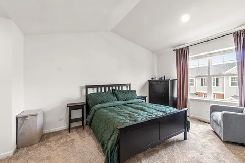 218 Timberleaf Circle Roselle IL 60172