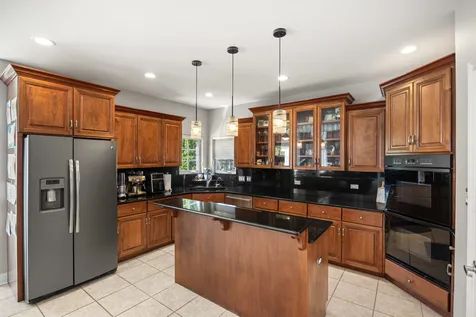 6 West Jayne Street Lemont IL 60439