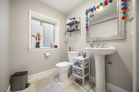 6 West Jayne Street Lemont IL 60439