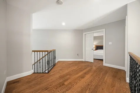 6 West Jayne Street Lemont IL 60439