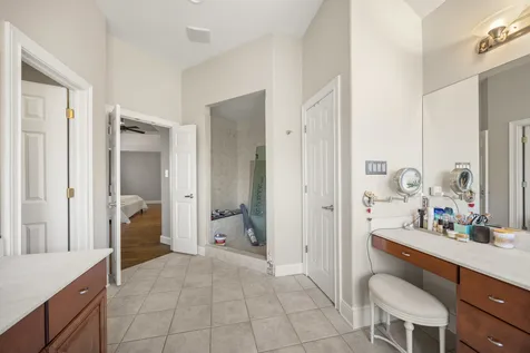 6 West Jayne Street Lemont IL 60439
