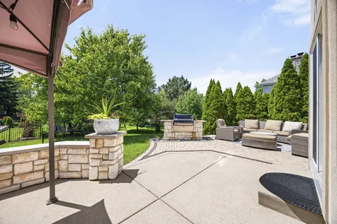 6 West Jayne Street Lemont IL 60439