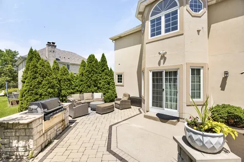 6 West Jayne Street Lemont IL 60439